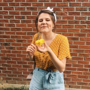 Meet your Posher, Emily